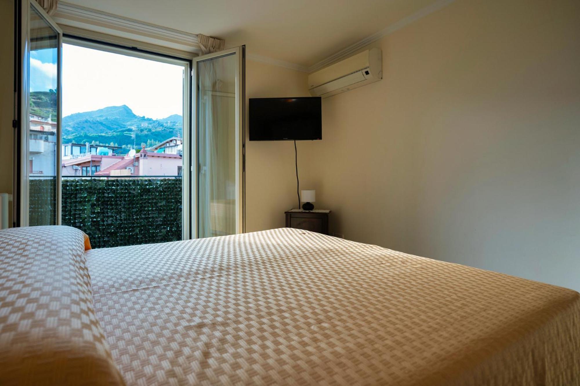 Atticus Apartment Giardini-Naxos Extérieur photo