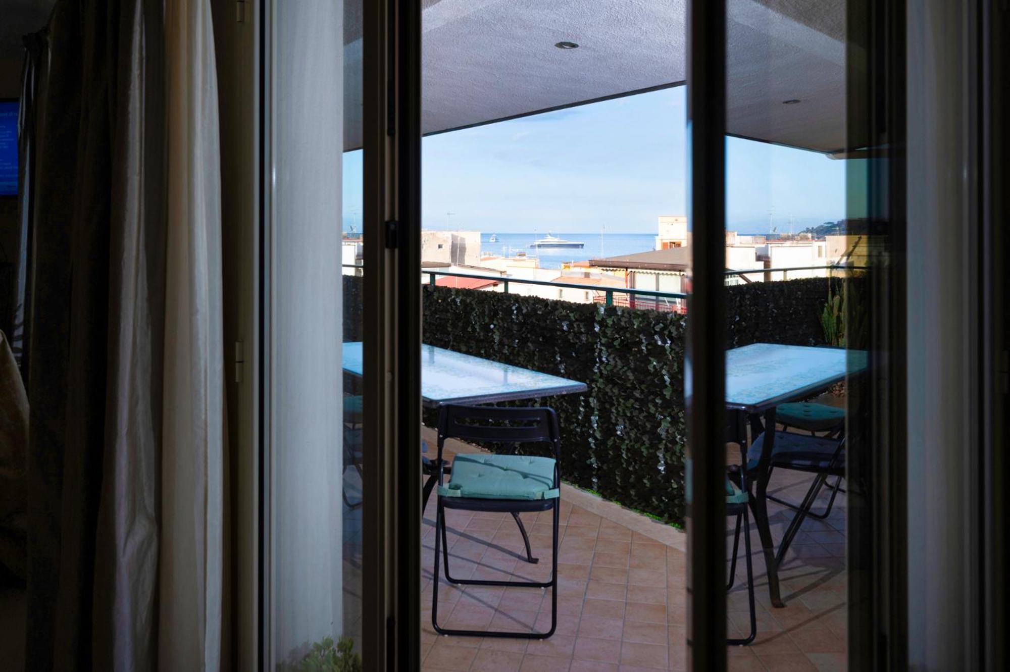 Atticus Apartment Giardini-Naxos Extérieur photo